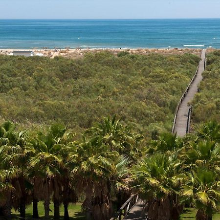 Leo Jardines de Isla Canela Esterno foto